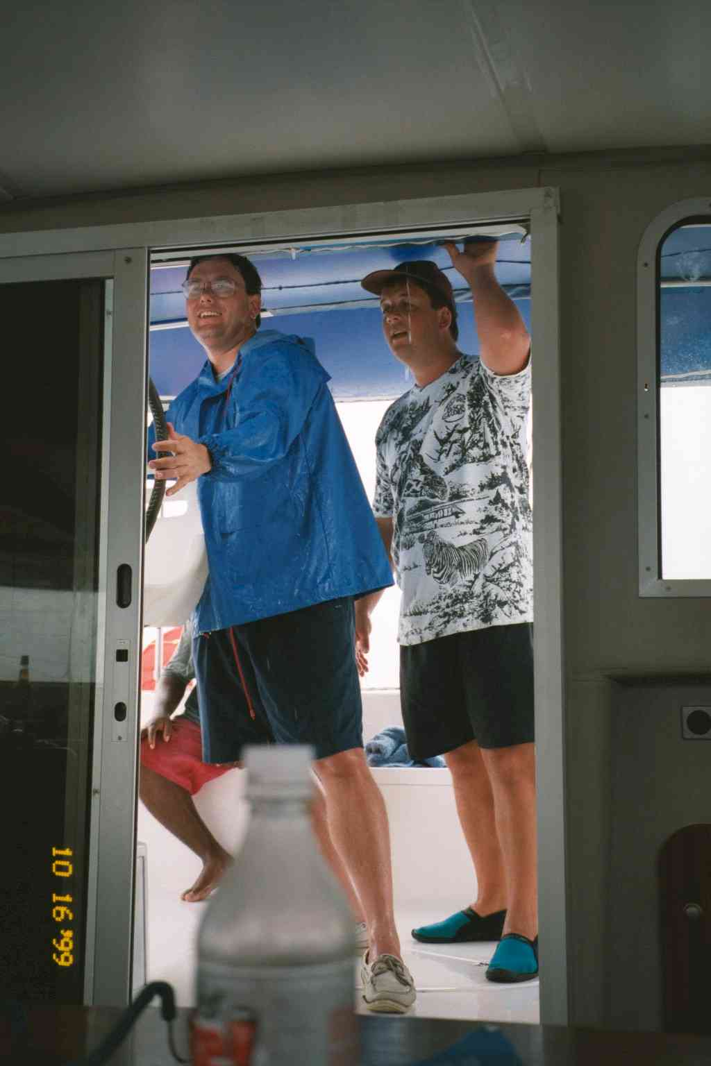 vac7.h1.jpg (66595 bytes)