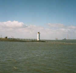 34701412.jpg (21329 bytes)