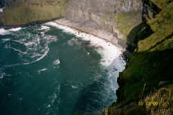 Cliffs1.jpg (65856 bytes)